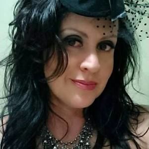 Meet your Posher, Debra